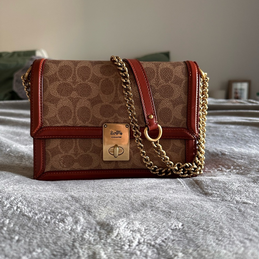 Coach Hutton Shoulder Bag In Signature Canvas